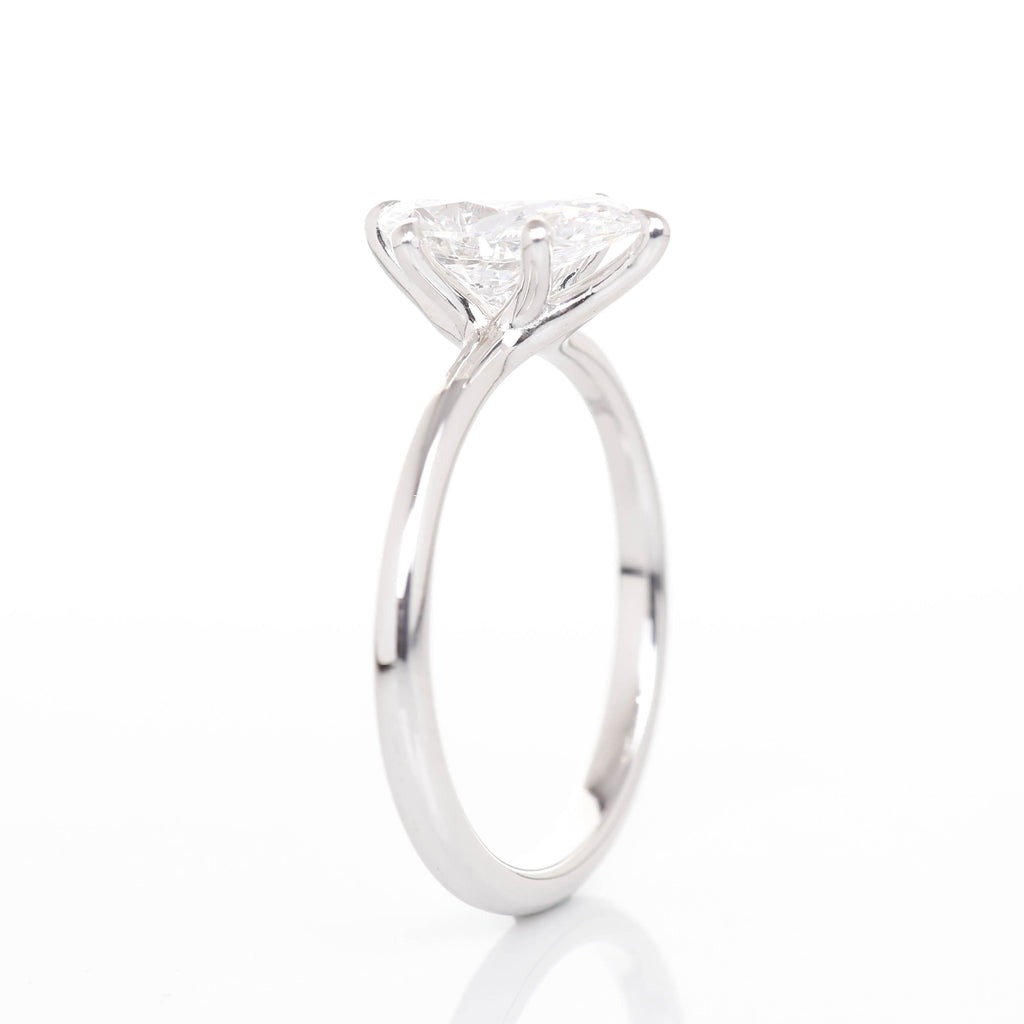 Delicate Iago Pear 1-carat White Gold
