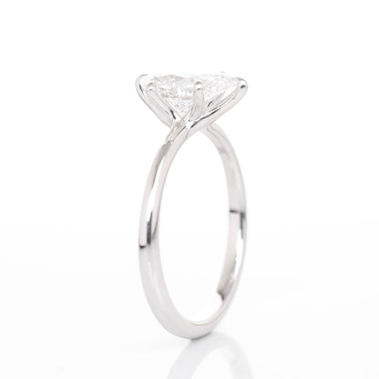 Delicate Iago Pear 1-carat White Gold