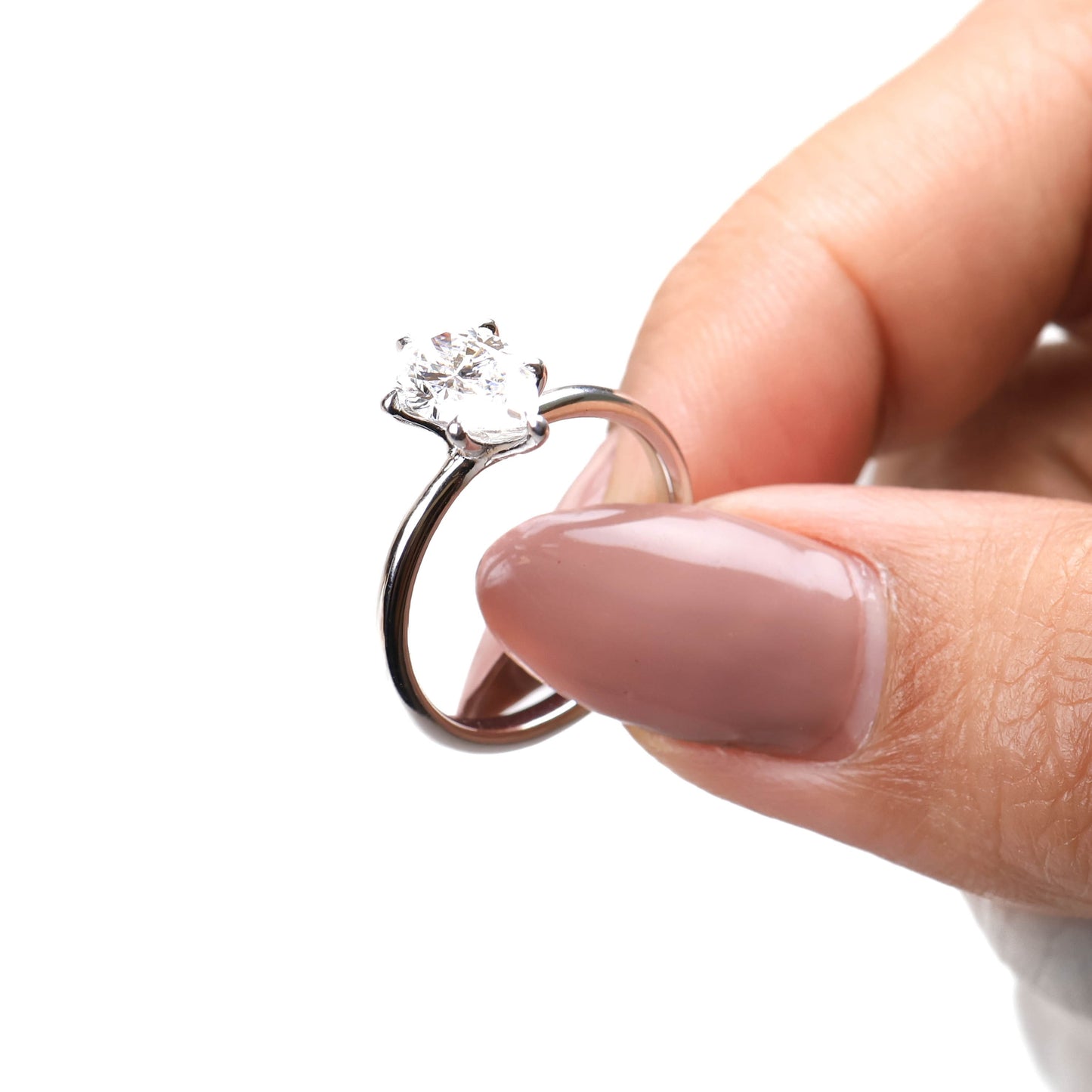 Delicate Iago Pear 1-carat White Gold