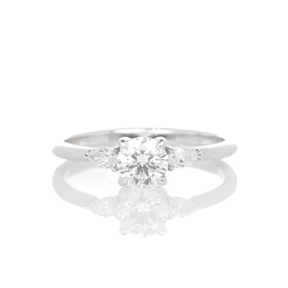 Delicate Cressilia 0.50-carat White Gold