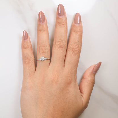 Delicate Cressilia 0.50-carat White Gold
