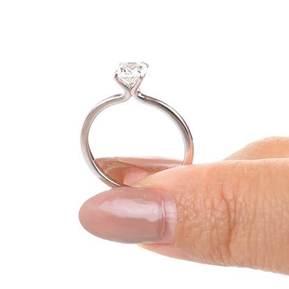 Delicate Iago 0.50-carat White Gold