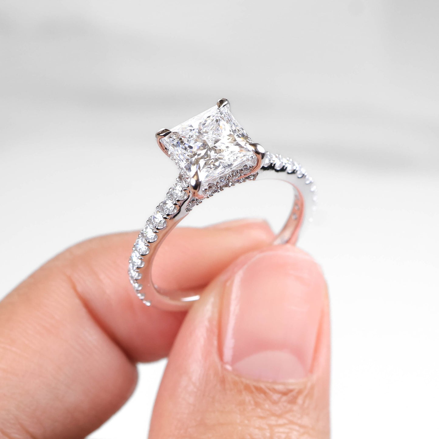 Linnaeus Princess 2-carat White Gold