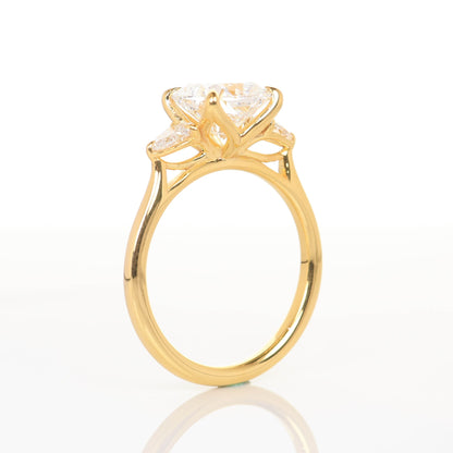 Cressilia Tulip 2-carat Yellow Gold