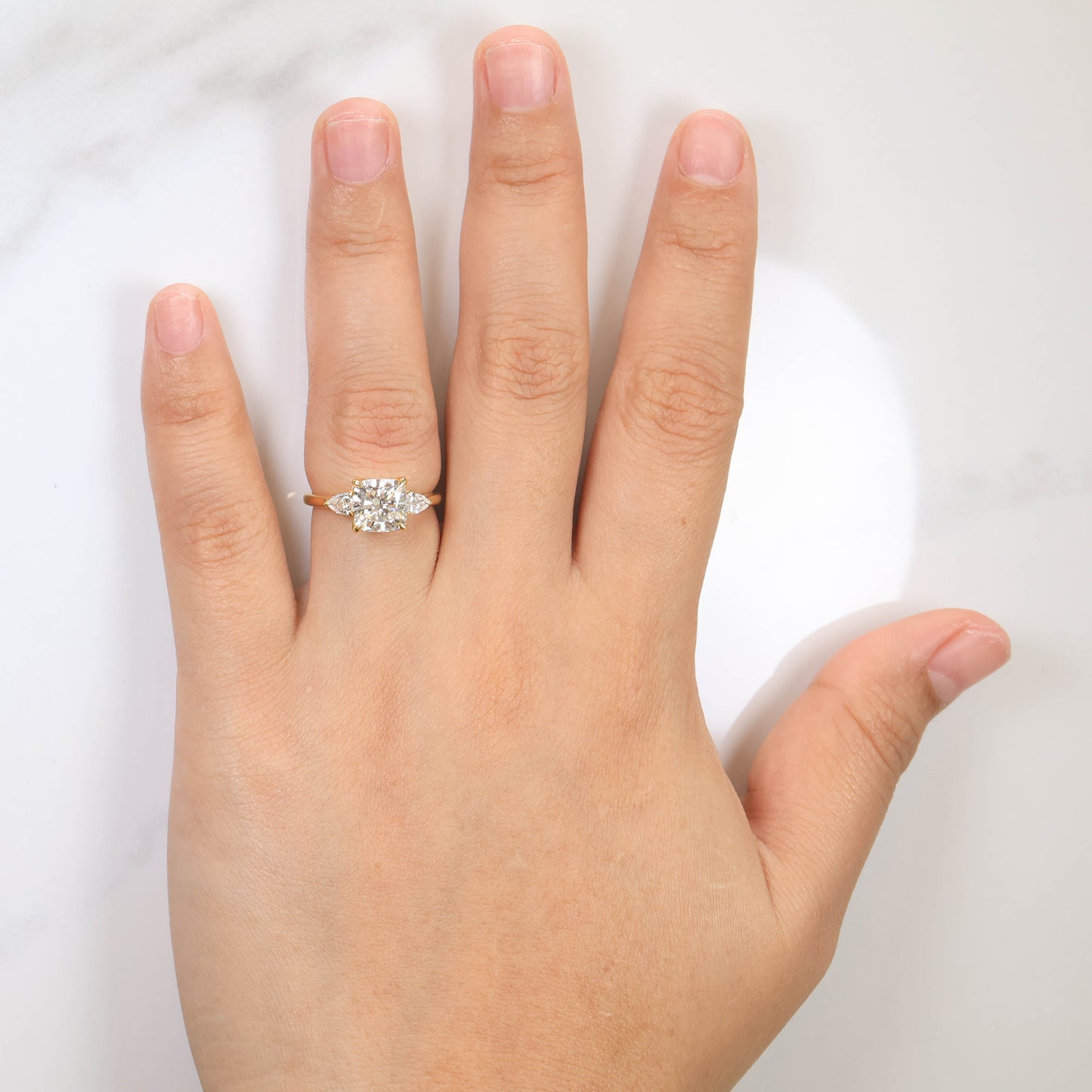 Cressilia Tulip 2-carat Yellow Gold