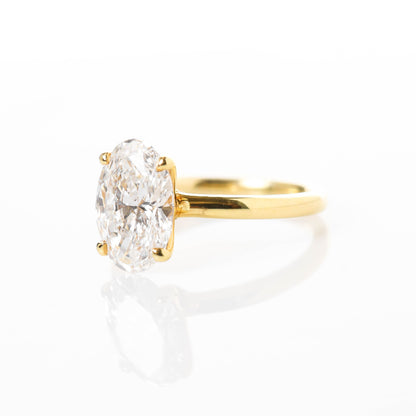 Hedwig Oval 2-carat Yellow Gold