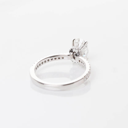 Altaria Oval 1-carat White Gold