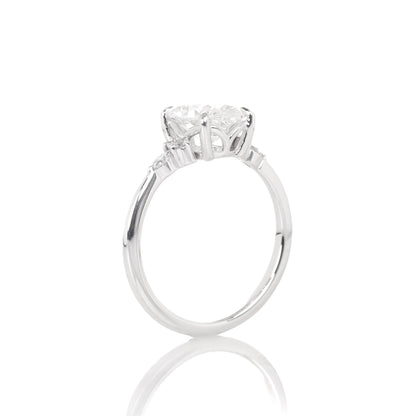 Peregrine Oval 2-carat White Gold