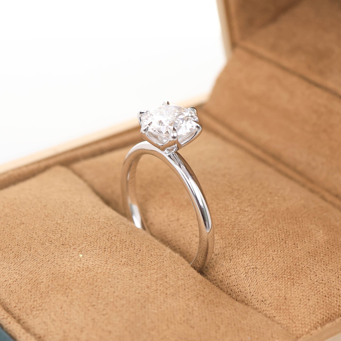 Hedwig 1.50-carat White Gold