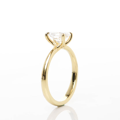 Iago Oval 1-carat Yellow Gold