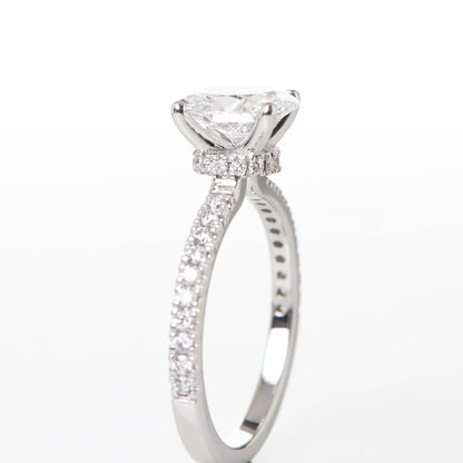 Altaria Oval 1-carat White Gold