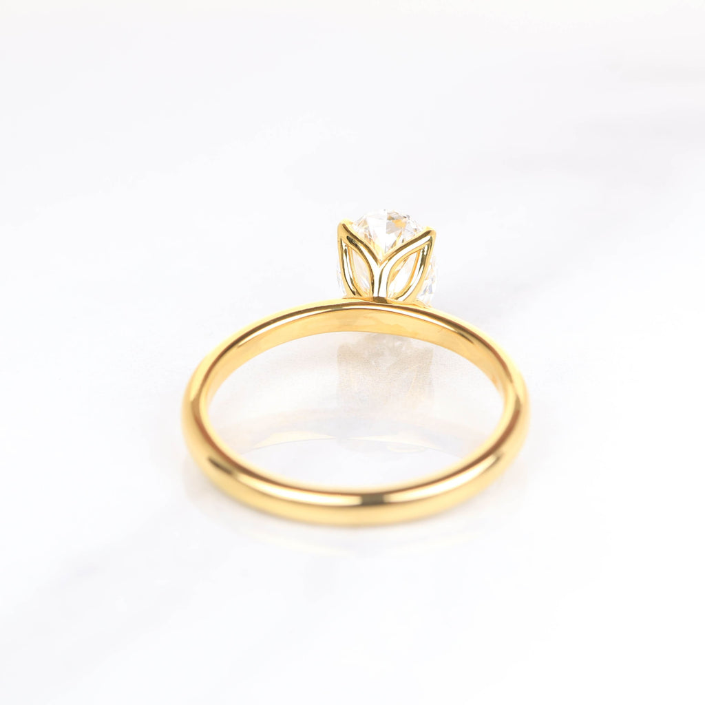 Hedwig Oval 1.50-carat Yellow Gold