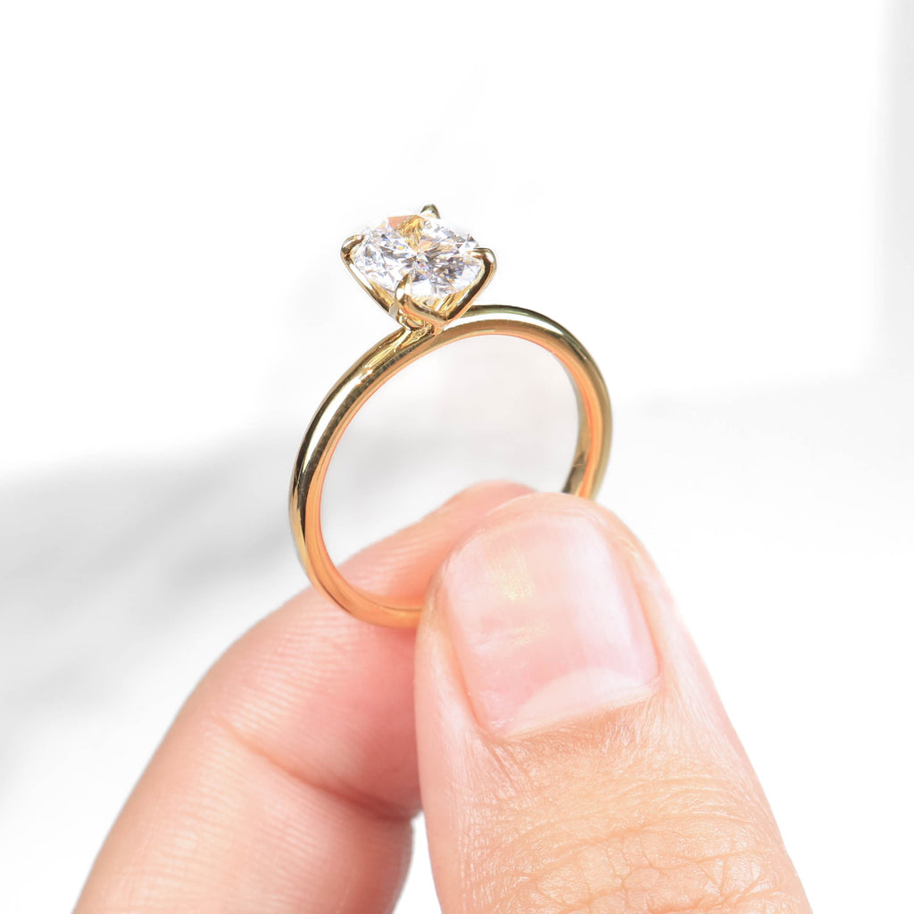 Hedwig Oval 1.50-carat Yellow Gold