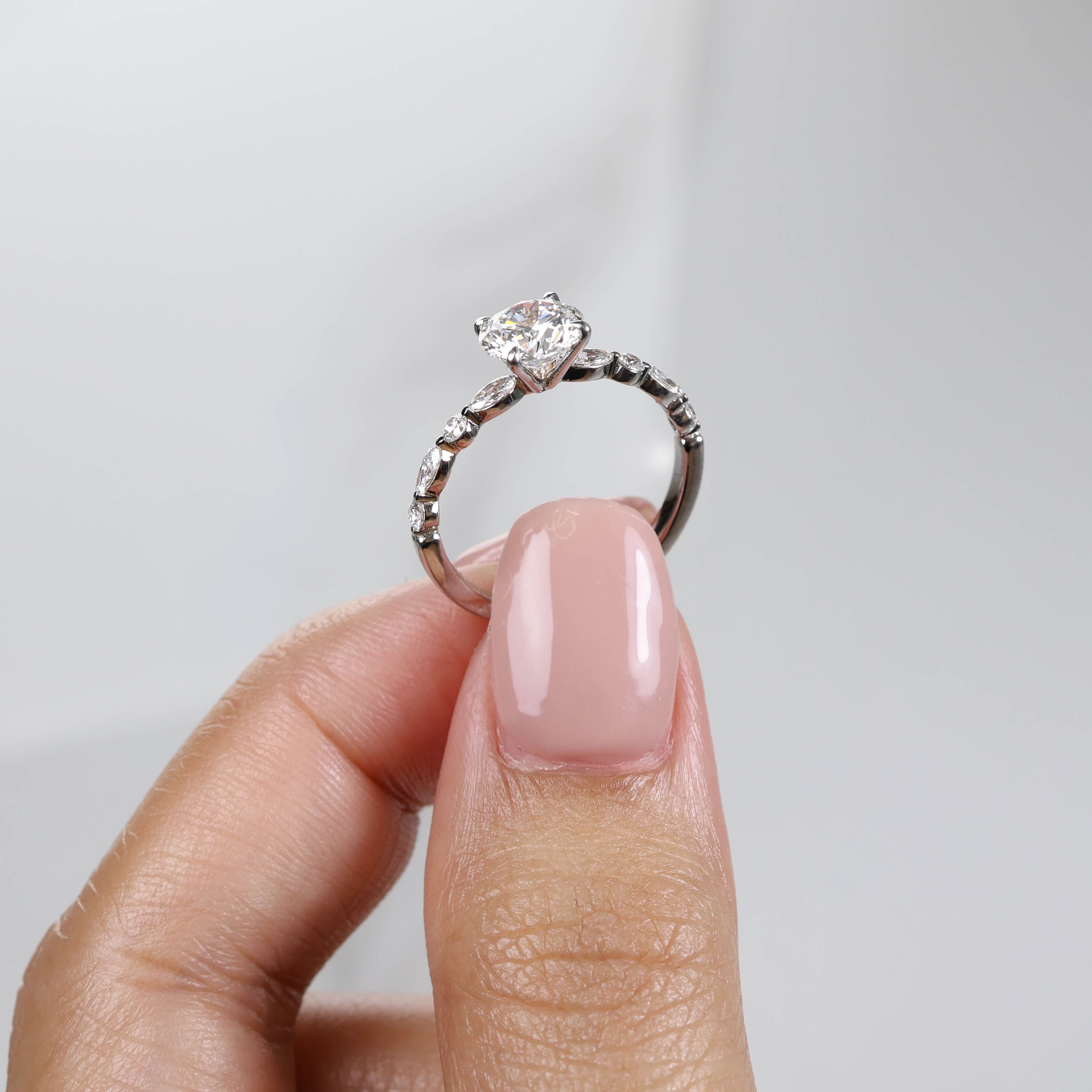 Oriole 1-carat White Gold