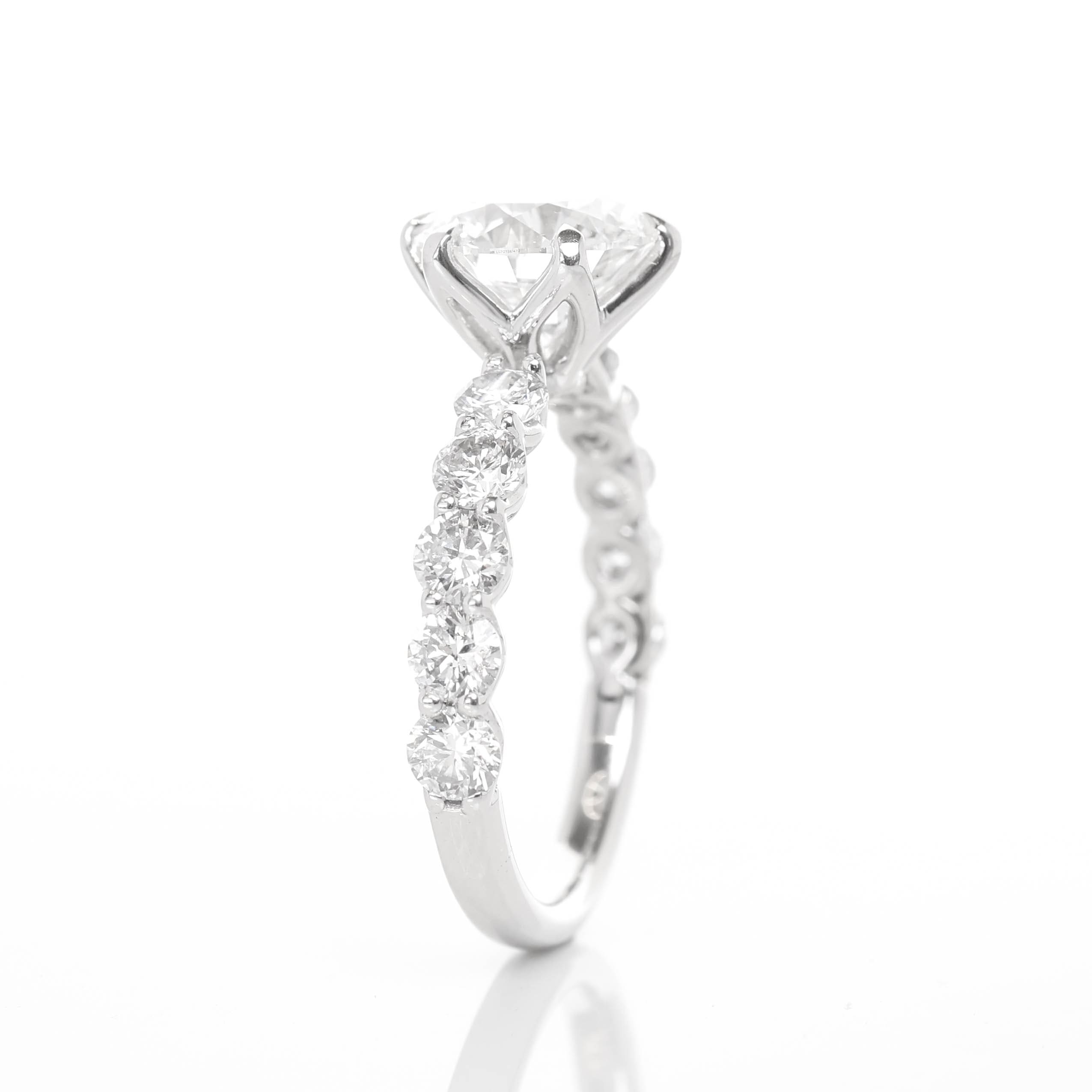 Serin 2-carat White Gold
