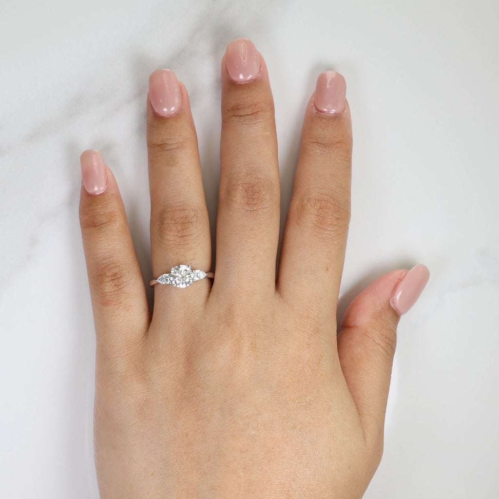 Cressilia 1-carat White Gold