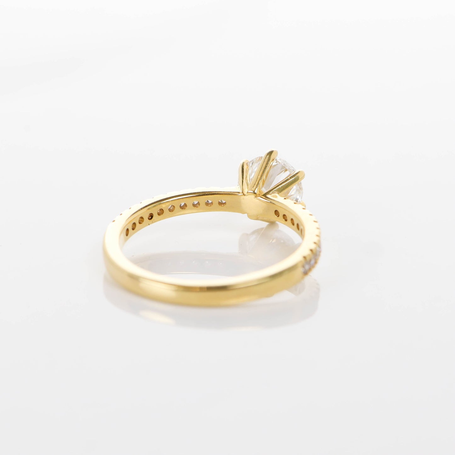 Blythe 1-carat Yellow Gold