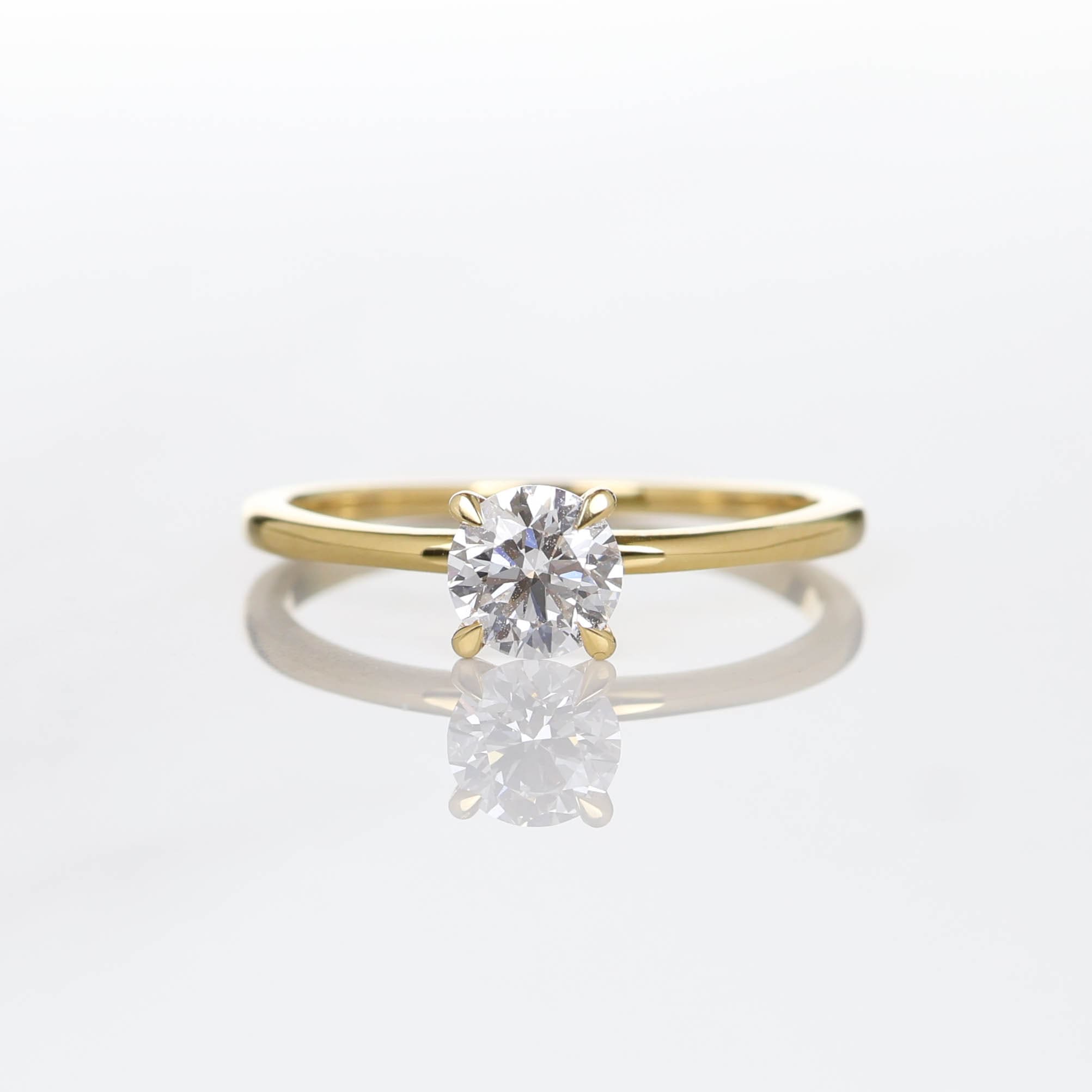 Delicate Iago 0.50-carat Yellow Gold