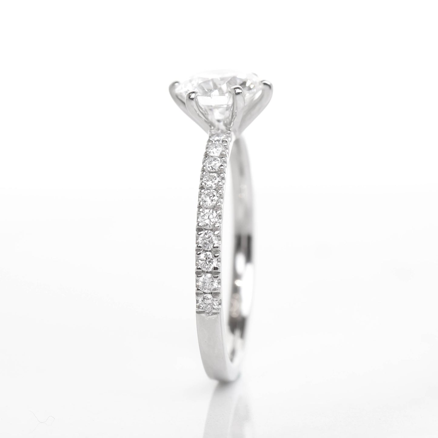 Delicate Blythe 1-carat 950 Platinum