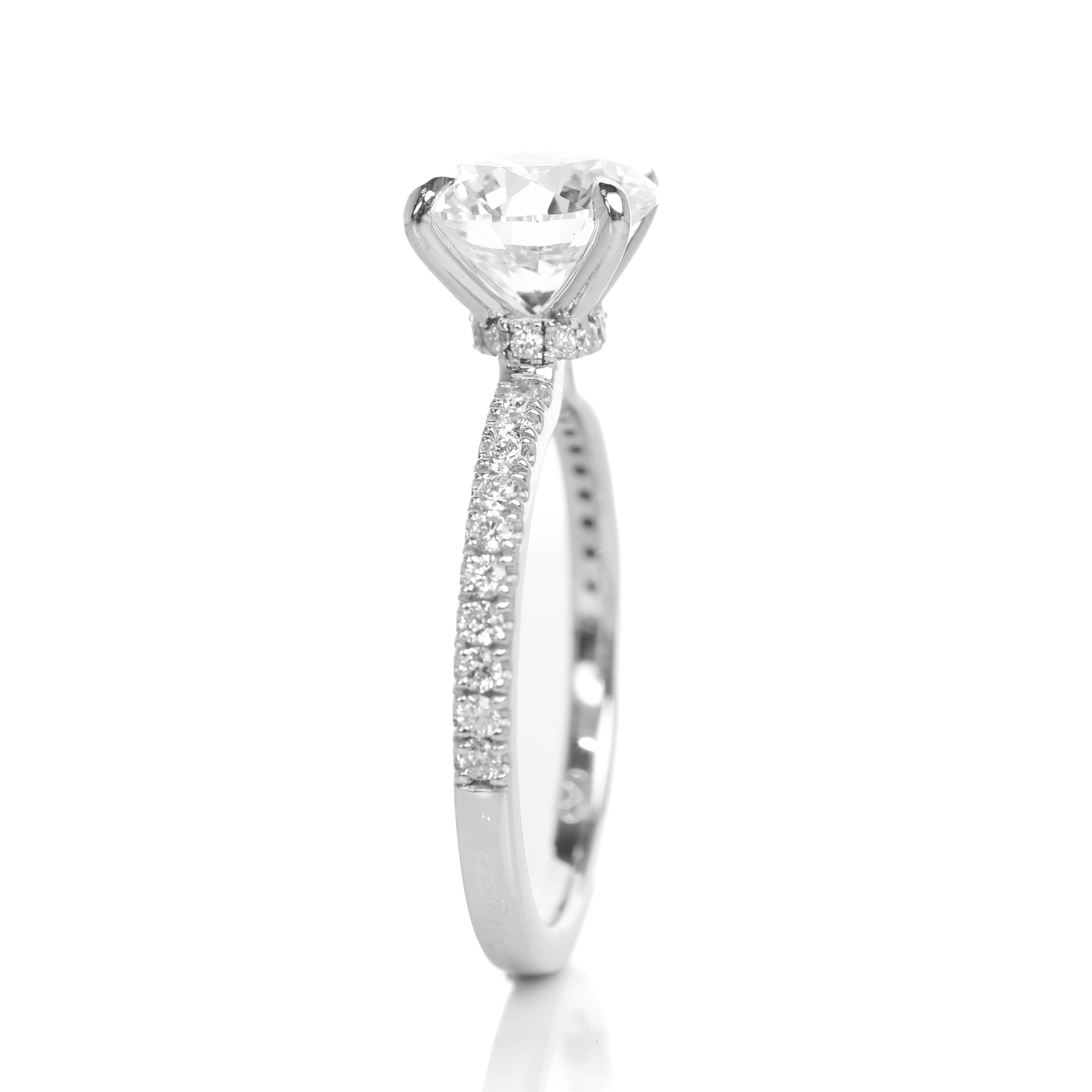 Altaria 2-carats White Gold
