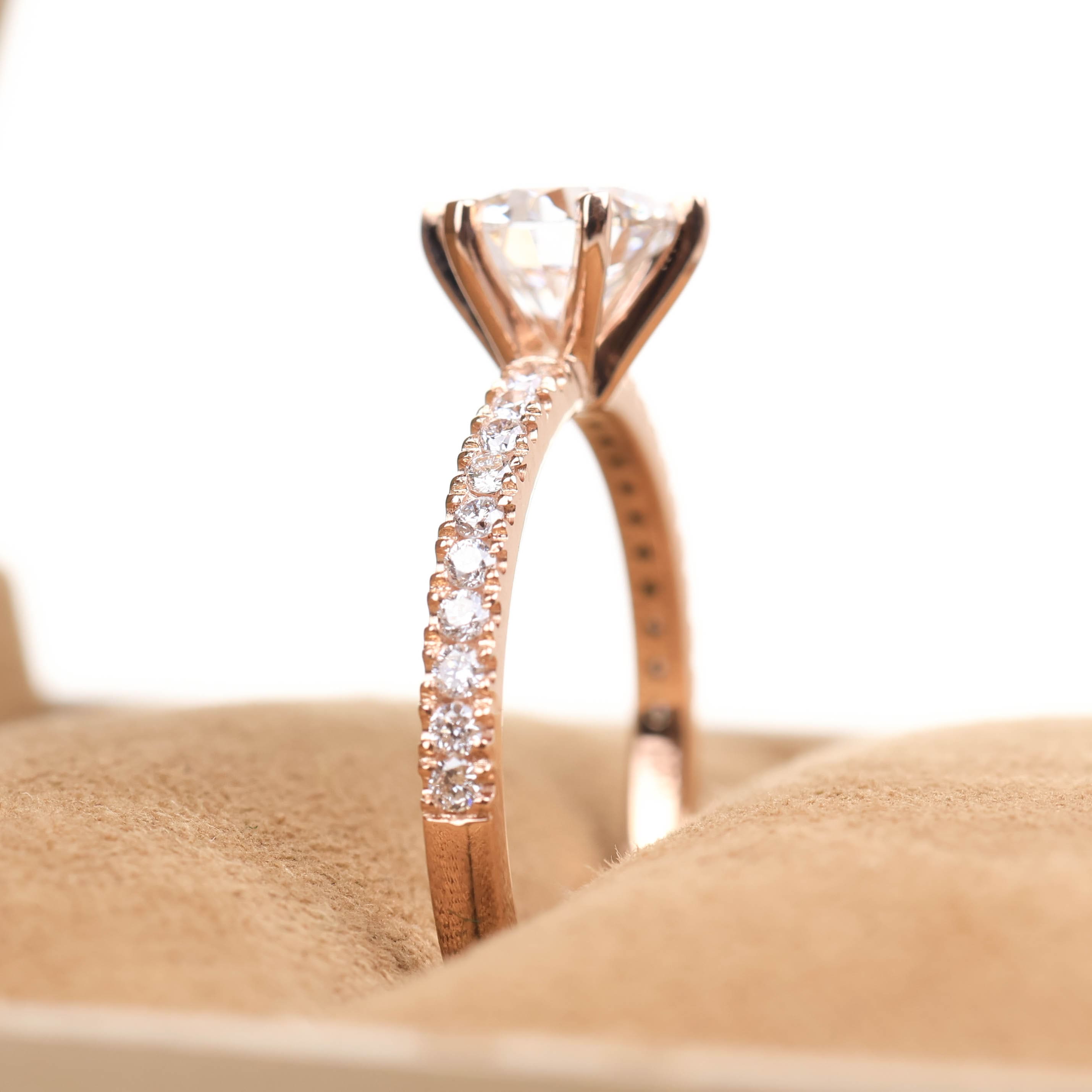 Delicate Blythe 1-carat Rose Gold