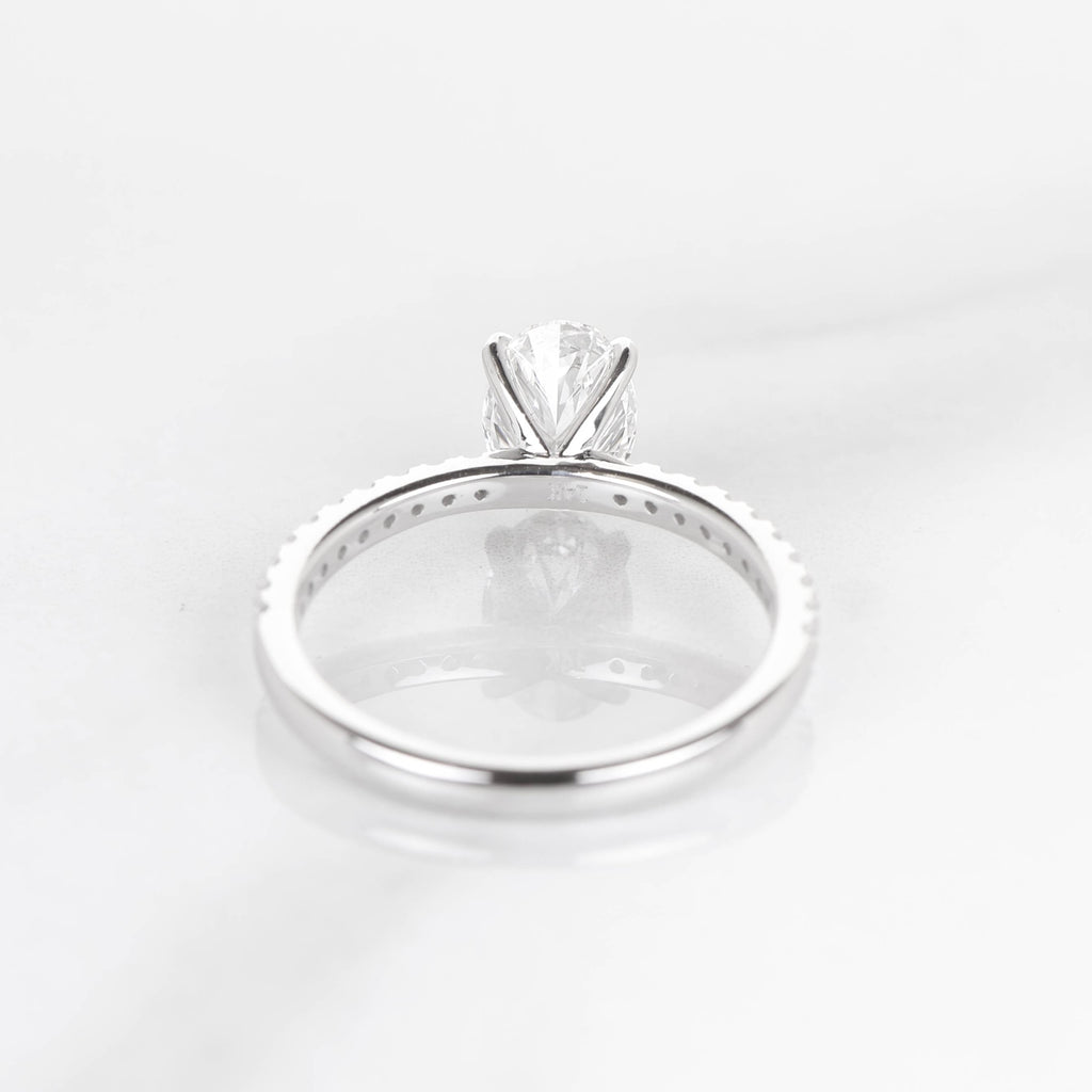 Delicate Blythe Oval 1-carat White Gold