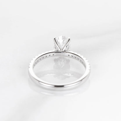 Delicate Blythe Oval 1-carat White Gold