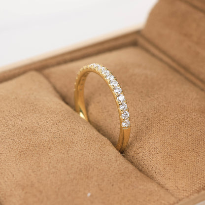 Scalloped Pavé 0.015ct