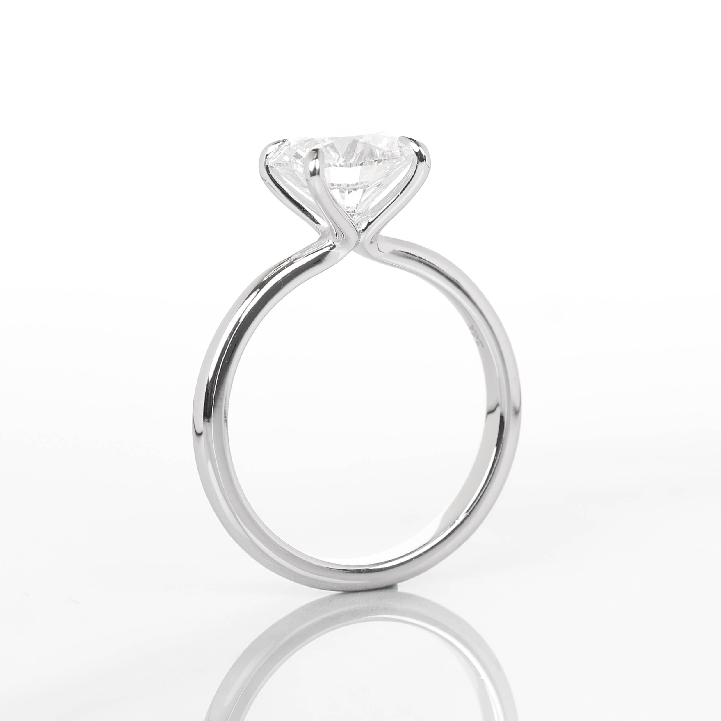 Iago Round 2-carat White Gold