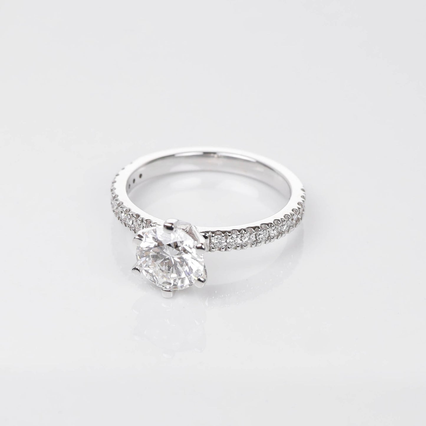 Blythe 1-carat White Gold