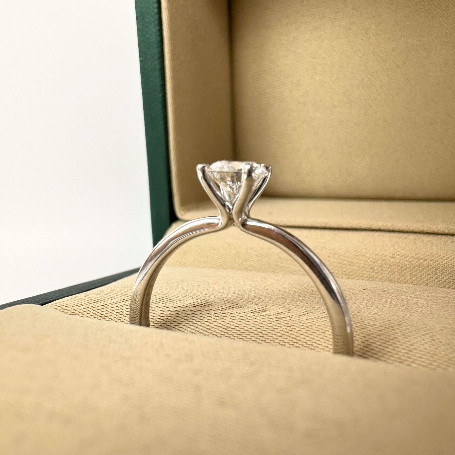 Iago 0.50-carat White Gold