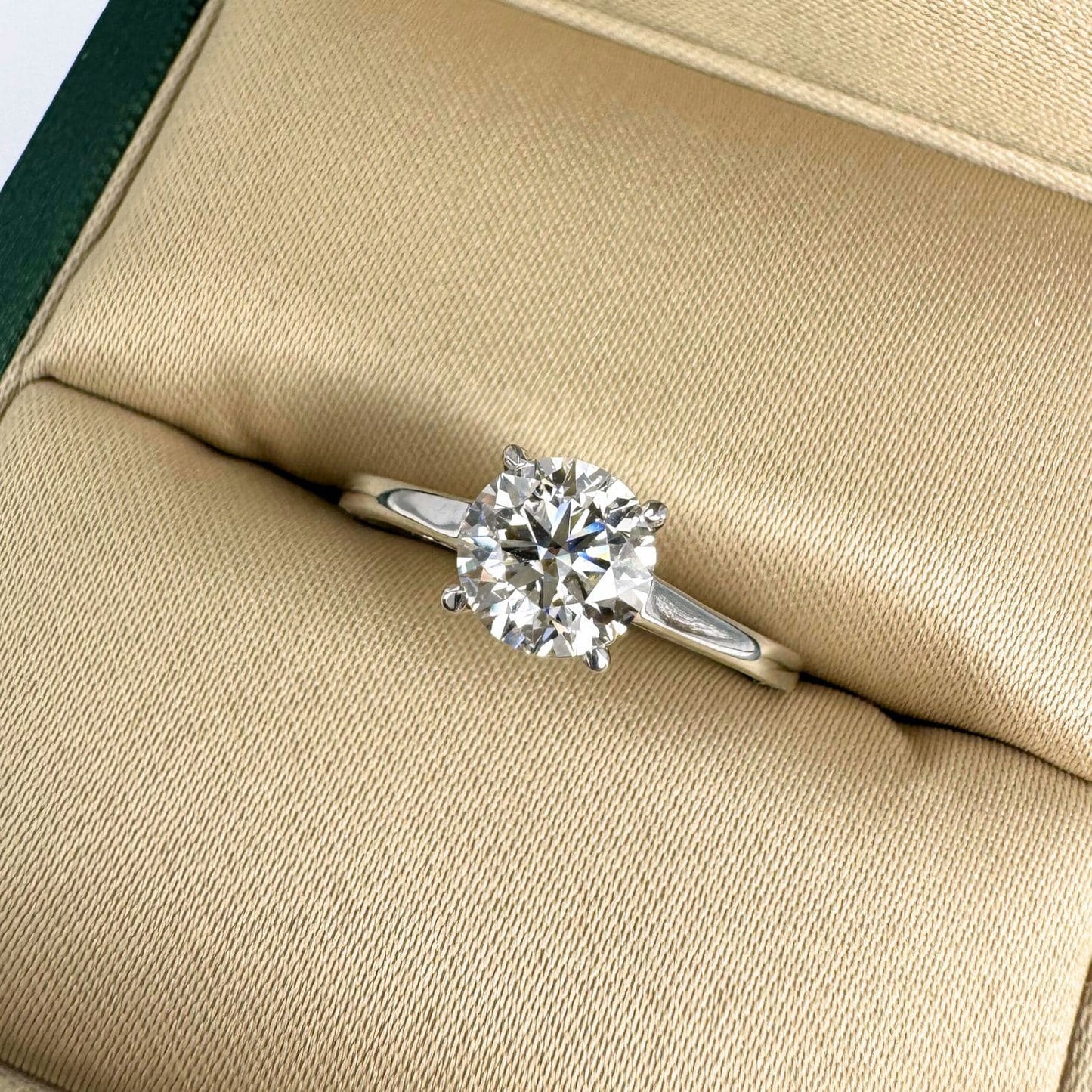 Nigel 1-carat White Gold