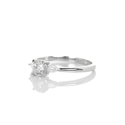 Delicate Cressilia 0.50-carat White Gold